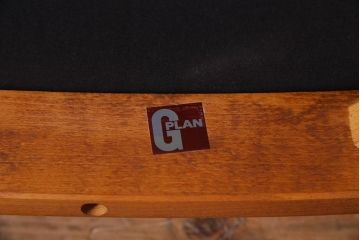 ヴィンテージ家具　北欧ビンテージ　G-PLAN(ジープラン)　メッシュバックの素材感がアクセントのダイニングチェア(椅子)(R-037909)