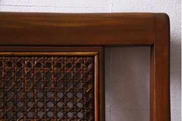 ヴィンテージ家具　北欧ビンテージ　G-PLAN(ジープラン)　メッシュバックがアクセントのダイニングチェア(椅子)(R-037910)