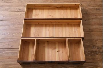 アンティーク家具　和製アンティーク　明治大正期　前面ケヤキ材　和の雰囲気たっぷりのリメイクローチェスト(箪笥、引き出し、ローボード)(R-037914)