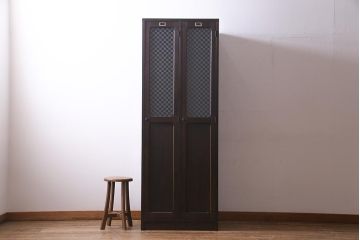ラフジュ工房オリジナル　ヒノキ無垢材・ヒバ材　当店オリジナルガラス　レトロな佇まいが魅力的な2人用ロッカー(ワードローブ)(R-037923)