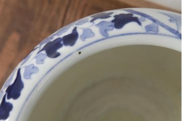 アンティーク雑貨　蔦・山水図　個性を感じさせる和モダンな瀬戸火鉢(R-037926)
