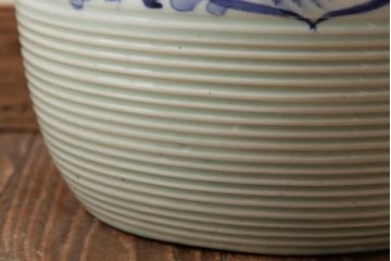 アンティーク雑貨　蔦・山水図　個性を感じさせる和モダンな瀬戸火鉢(R-037926)