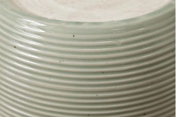 アンティーク雑貨　蔦・山水図　個性を感じさせる和モダンな瀬戸火鉢(R-037926)
