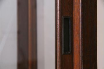 アンティーク家具　和製アンティーク　総栗材　激レア!両面引き戸　大正ロマンの雰囲気漂うガラスケース(ショーケース、陳列棚)(R-037928)