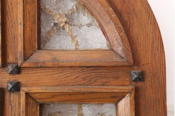 ヴィンテージ建具　フランスビンテージ　アーチ型　アイアングリルが目を引くオーク材製のドア(面格子、扉)(R-037954)