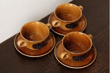 ヴィンテージ雑貨　北欧ビンテージ　落ち着いた温もり感じるスープカップ&ソーサー3客セット(洋食器)(R-037959)