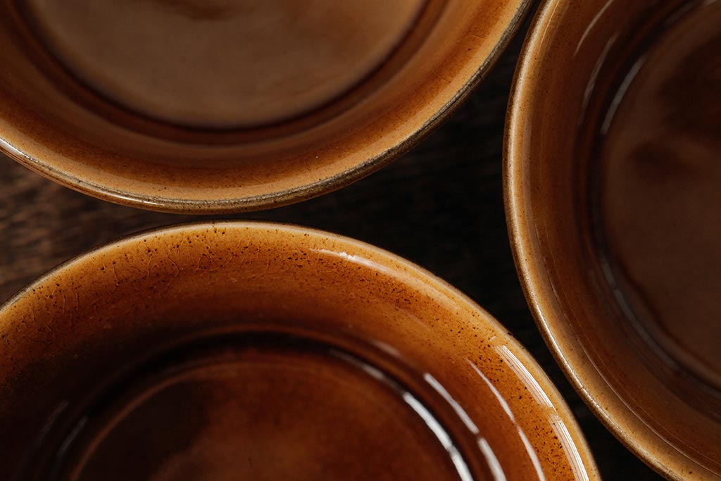 ヴィンテージ雑貨　北欧ビンテージ　落ち着いた温もり感じるスープカップ&ソーサー3客セット(洋食器)(R-037959)