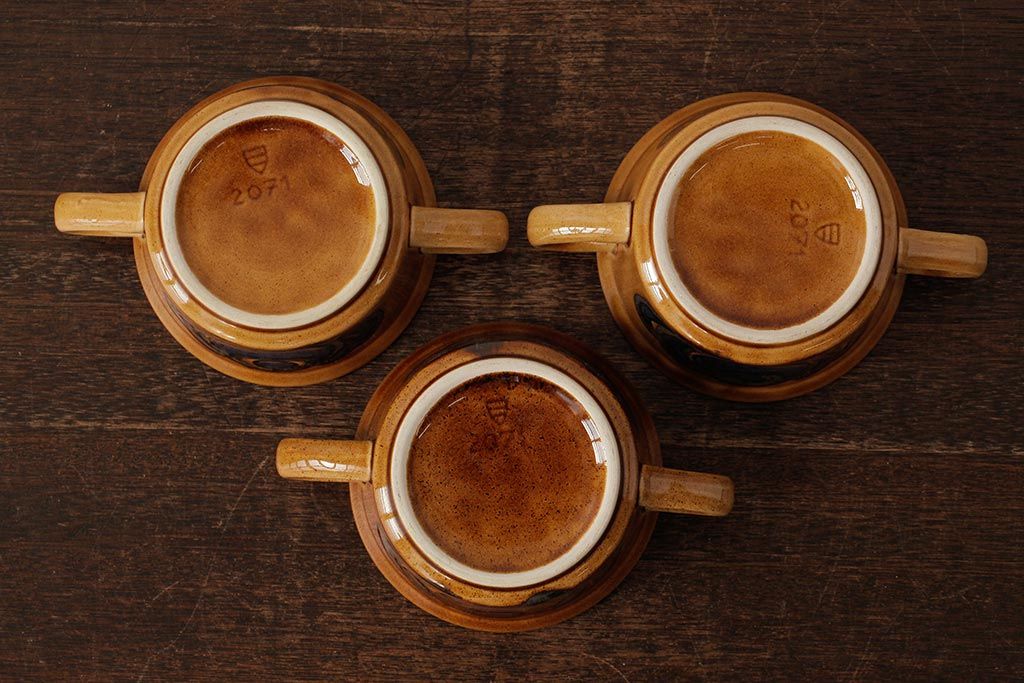 ヴィンテージ雑貨　北欧ビンテージ　落ち着いた温もり感じるスープカップ&ソーサー3客セット(洋食器)(R-037959)