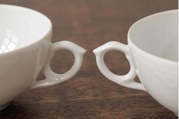 中古　ROYAL COPENHAGEN(ロイヤルコペンハーゲン)　ホワイトフルーテッド ハーフレース　ティーカップ&ソーサー4客セット(洋食器)(R-037960)