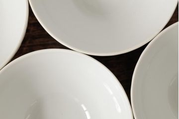 中古　ROYAL COPENHAGEN(ロイヤルコペンハーゲン)　ホワイトフルーテッド ハーフレース　ティーカップ&ソーサー4客セット(洋食器)(R-037960)