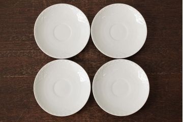 中古　ROYAL COPENHAGEN(ロイヤルコペンハーゲン)　ホワイトフルーテッド ハーフレース　ティーカップ&ソーサー4客セット(洋食器)(R-037960)