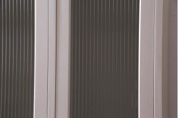 ラフジュ工房オリジナル　モールガラス入り　ホワイトカラーが爽やかな2人用ペイントロッカー(ワードローブ)(R-037963)