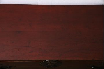 アンティーク家具　昭和初期　前面ケヤキ材　漆塗り　味わい深い佇まいがおしゃれな鉄脚付きローボード(ローチェスト、引き出し、衣装箪笥、テレビ台)(R-037965)