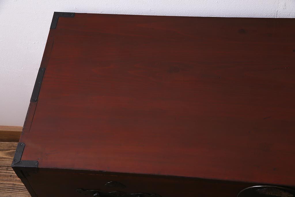 アンティーク家具　昭和初期　前面ケヤキ材　漆塗り　味わい深い佇まいがおしゃれな鉄脚付きローボード(ローチェスト、引き出し、衣装箪笥、テレビ台)(R-037966)