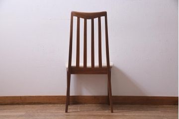 ヴィンテージ家具　北欧ビンテージ　G-PLAN(ジープラン)　チーク材の温もり溢れるダイニングチェア(椅子)(R-037971)