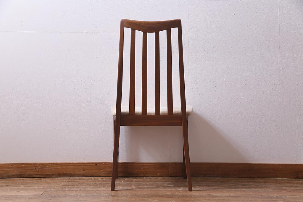ヴィンテージ家具　北欧ビンテージ　G-PLAN(ジープラン)　チーク材の温もり溢れるダイニングチェア(椅子)(R-037972)