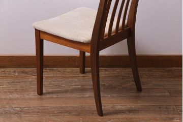 ヴィンテージ家具　北欧ビンテージ　G-PLAN(ジープラン)　チーク材の温もり溢れるダイニングチェア(椅子)(R-037972)