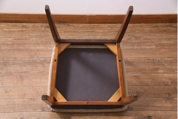 ヴィンテージ家具　北欧ビンテージ　G-PLAN(ジープラン)　チーク材の温もり溢れるダイニングチェア(椅子)(R-037972)
