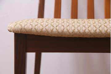 ヴィンテージ家具　　G-PLAN(ジープラン)　優しげな色合いの北欧風ダイニングチェア(椅子、ビンテージ)(R-037973)