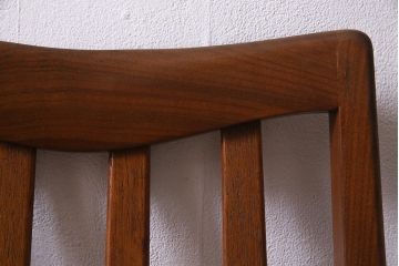 ヴィンテージ家具　G-PLAN(ジープラン)　スタイリッシュなフォルムが魅力的な北欧風ダイニングチェア(椅子、ビンテージ)(R-037975)