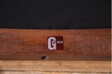 ヴィンテージ家具　G-PLAN(ジープラン)　スタイリッシュなフォルムが魅力的な北欧風ダイニングチェア(椅子、ビンテージ)(R-037975)