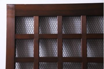 アンティーク建具　ヒノキ材　亀甲金網　和の雰囲気を高める格子蔵戸(建具、引き戸、玄関戸)(R-037981)