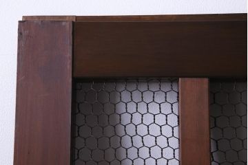 アンティーク建具　ヒノキ材　亀甲金網　和の雰囲気を高める格子蔵戸(建具、引き戸、玄関戸)(R-037981)