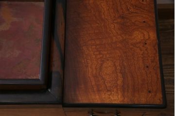 アンティーク雑貨　昭和初期　ケヤキ玉杢・黒柿　堂々とした和の雰囲気が趣きある江戸前長火鉢(手あぶり)(R-037983)