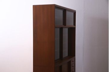 ビンテージ家具　ジャパンビンテージ　チーク材　シンプルモダンなキャビネット(収納棚、戸棚、飾り棚)(R-037987)