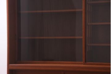 ビンテージ家具　ジャパンビンテージ　チーク材　シンプルモダンなキャビネット(収納棚、戸棚、飾り棚)(R-037987)