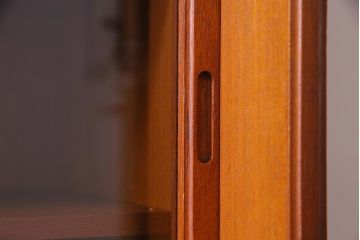 ビンテージ家具　ジャパンビンテージ　チーク材　シンプルモダンなキャビネット(収納棚、戸棚、飾り棚)(R-037987)