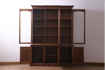 中古　DREXEL HERITAGE(ドレクセルヘリテイジ)　Triune(トライユン)　チャイナ　高級感あふれるキャビネット(収納棚、飾り棚) (定価約90万円)