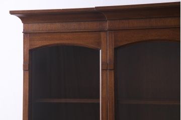 中古　DREXEL HERITAGE(ドレクセルヘリテイジ)　Triune(トライユン)　チャイナ　高級感あふれるキャビネット(収納棚、飾り棚) (定価約90万円)