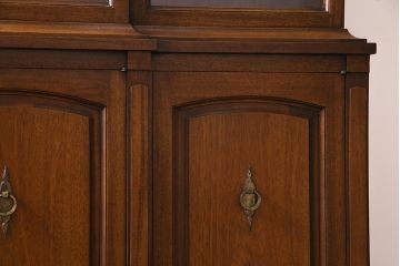 中古　DREXEL HERITAGE(ドレクセルヘリテイジ)　Triune(トライユン)　チャイナ　高級感あふれるキャビネット(収納棚、飾り棚) (定価約90万円)