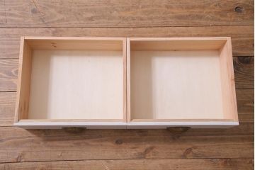 ラフジュ工房オリジナル　古建具リメイク　レトロな雰囲気漂うバイカラーのブックケース(本箱、食器棚、収納棚)(R-037994)