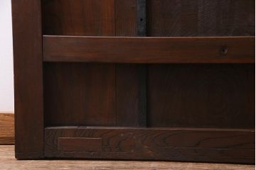 アンティーク建具　総ケヤキ材　亀甲金網　渋い和の空間づくりにおすすめな鉄格子付き蔵戸(引き戸、建具、玄関戸)(R-037995)