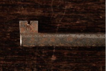アンティーク雑貨　フランスアンティーク　ブロカントスタイルに合うシャビーなキー(鍵、カギ)(R-038009)