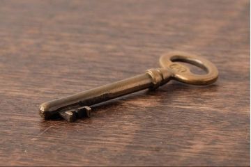 アンティーク雑貨　フランス　真鍮　アンティークゴールドがおしゃれなキー(鍵、カギ)(R-038013)