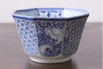 アンティーク雑貨　江戸期　古伊万里　染付龍文八角深鉢(向付)(R-038026)
