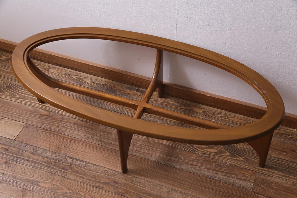 ヴィンテージ家具　Stonehill(ストーンヒル)　ガラストップのオーバル型センターテーブル(コーヒーテーブル、リビングテーブル、ビンテージ)(R-038027)