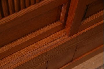 新古品　特大サイズ!　ニレ無垢材　和の空間作りに活躍する9尺水屋箪笥・上(九尺水屋、サイドボード、和箪笥、収納棚)(R-038029)