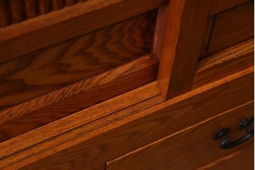 新古品　特大サイズ!　ニレ無垢材　和の空間作りに活躍する重ね9尺水屋箪笥(九尺水屋、サイドボード、和箪笥、収納棚)(R-038031)