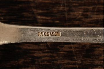 アンティーク雑貨　イギリスビンテージ　Mappin&Webb(マッピン&ウエッブ)　シルバープレート　フォーク・ナイフ3セット(R-038034)