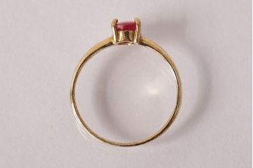 アンティーク雑貨　イギリスビンテージ　ピンククリスタルが可愛らしいリング(指輪、アクセサリー)(R-038037)