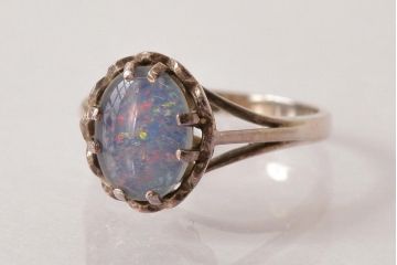 アンティーク雑貨　イギリスビンテージ　オパール　シルバーリング(指輪、アクセサリー)(R-038038)