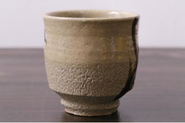 中古　人間国宝　濱田庄司(浜田庄司)　湯呑　共箱付き(湯のみ)(R-038049)