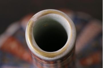 アンティーク雑貨　江戸中期　箱付き　華やかな金襴手が美しい鶴首徳利一対(花瓶、花器)(R-038055)