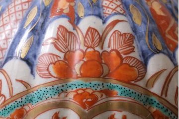 アンティーク雑貨　江戸中期　箱付き　華やかな金襴手が美しい鶴首徳利一対(花瓶、花器)(R-038055)