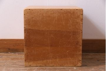 レトロ雑貨　昭和レトロ　キューブ型の大きな積み木【立方体・大】(飾り台、ディスプレイ雑貨)(R-038066)