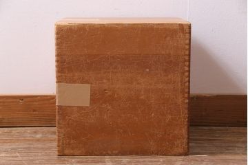 レトロ雑貨　昭和レトロ　キューブ型の大きな積み木【立方体・大】(飾り台、ディスプレイ雑貨)(R-038069)